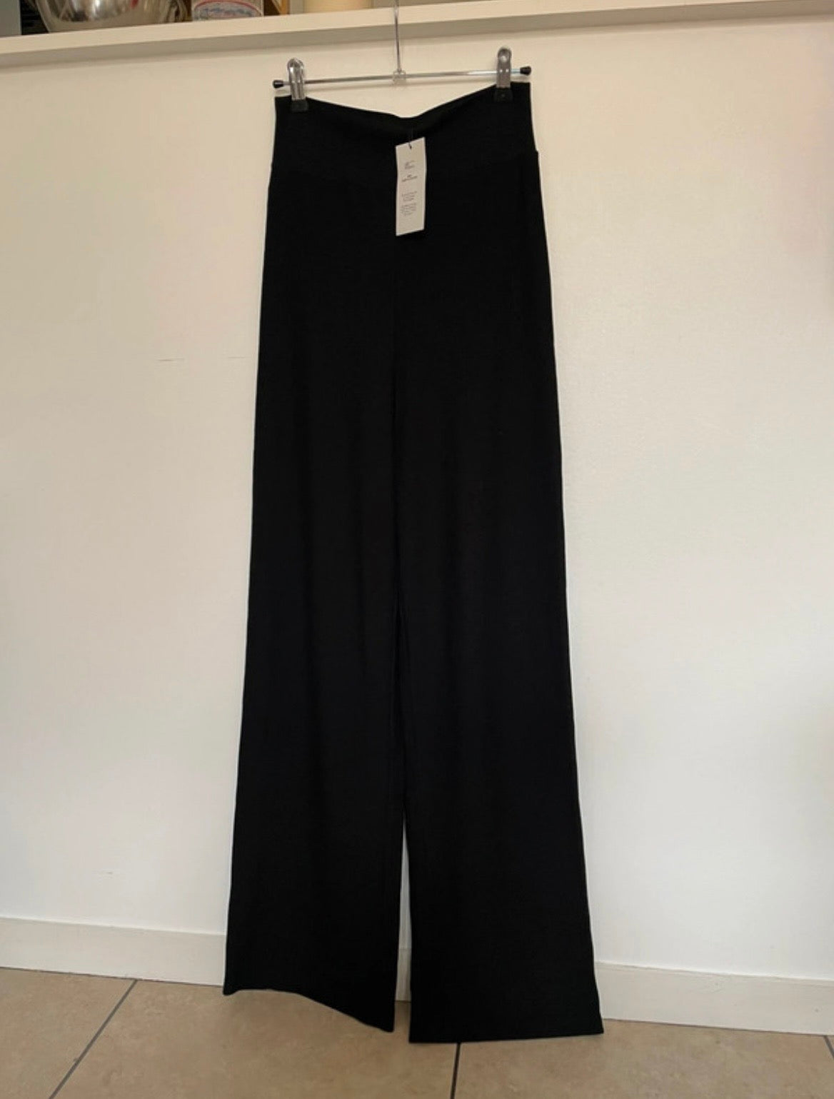 MADELEINE NOIR
