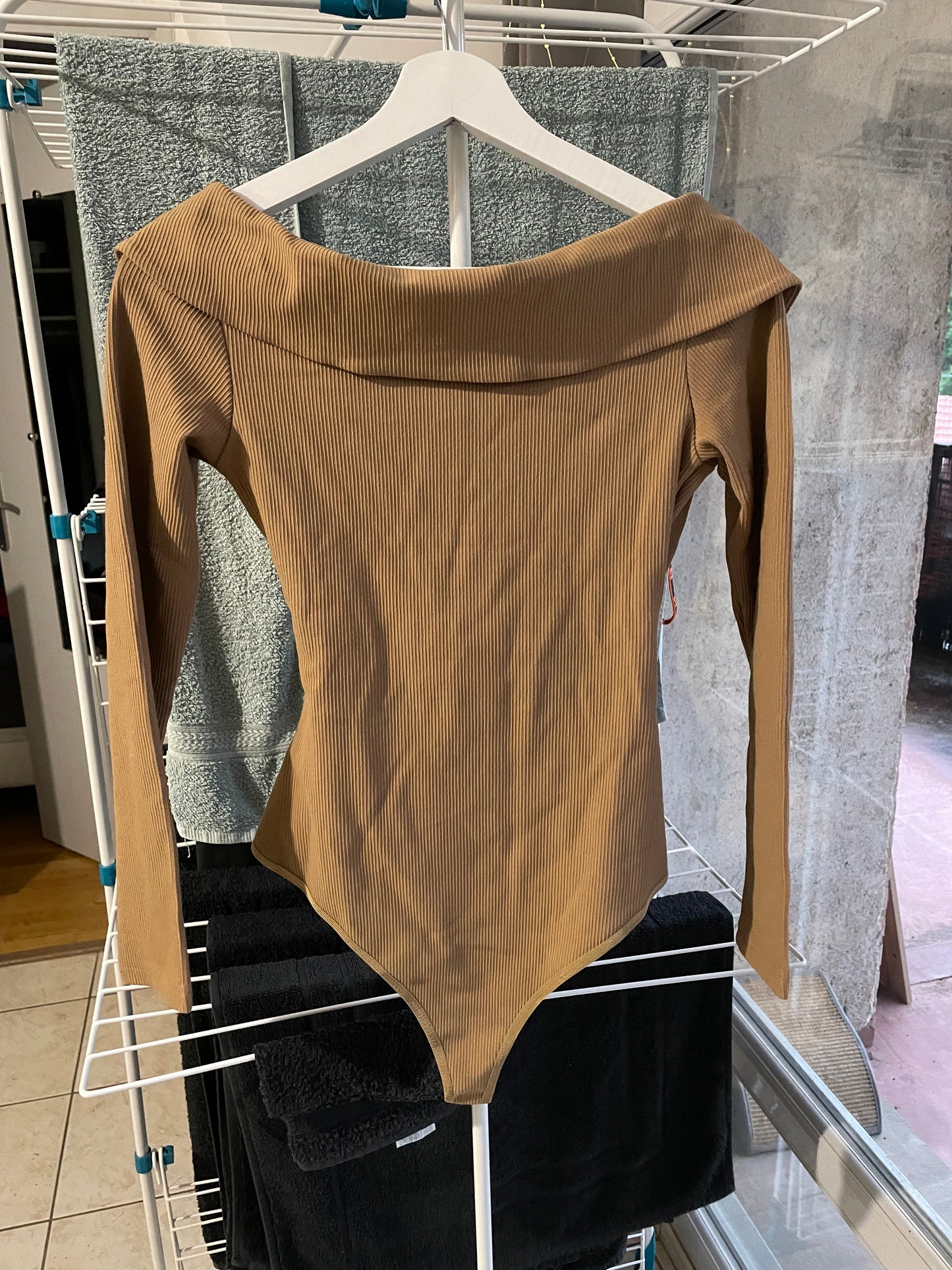 Body Gaby Camel