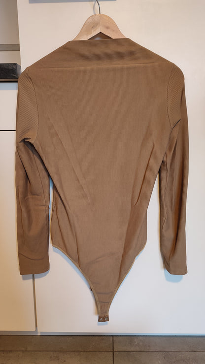 Body Sharon Camel